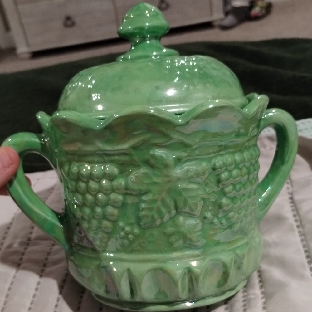 Unbranded iridescent green grape designed jar with lid